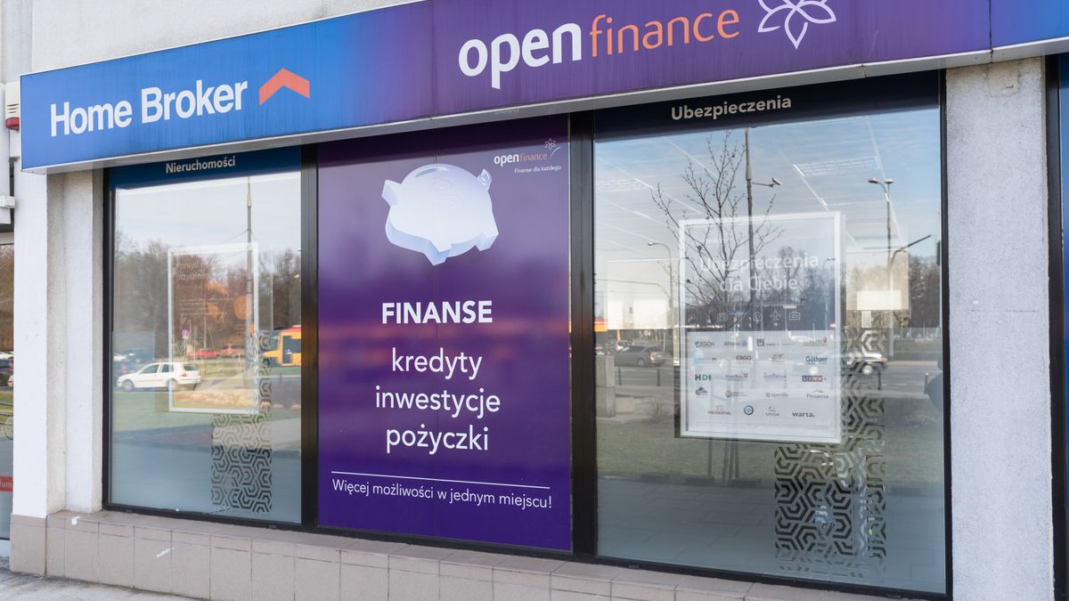 Po zwolnienia grupowe sięgają kolejne firmy.