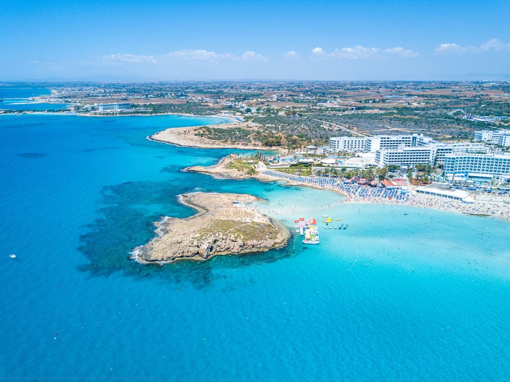 Ayia Napa – cypryjski kurort. Ciekawe miejsca i atrakcje