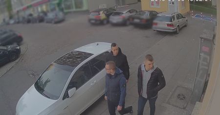 Pseudokibice zaatakowali 13-latka. Ukradli mu klubową bluzę