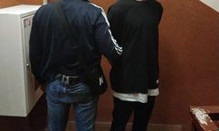 "Dawaj kasę, bo cię zabiję!" Podejrzany o skok na sklep zatrzymany