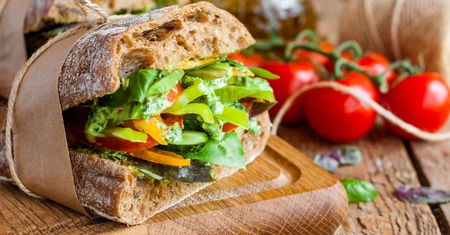 Papier, folia czy lunchbox? Tak zapakuj drugie śniadanie