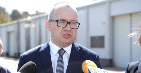 Burza po słowach Adama Bodnara. Policja oburzona, były minister staje w obronie