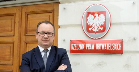 "Paski" Wiadomości TVP nierzetelne i nieobiektywne. Rzecznik pisze do KRRiT