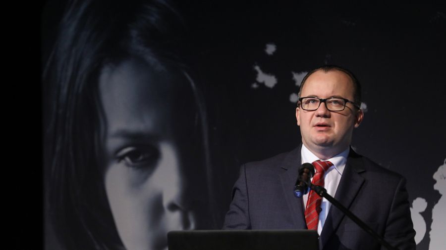 Adam Bodnar na konferencji "Pomoc dzieciom - ofiarom przestępstw"