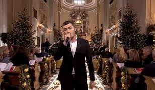 Kamil Bednarek przebił wszystkich. Co za występ podczas kolędowania!