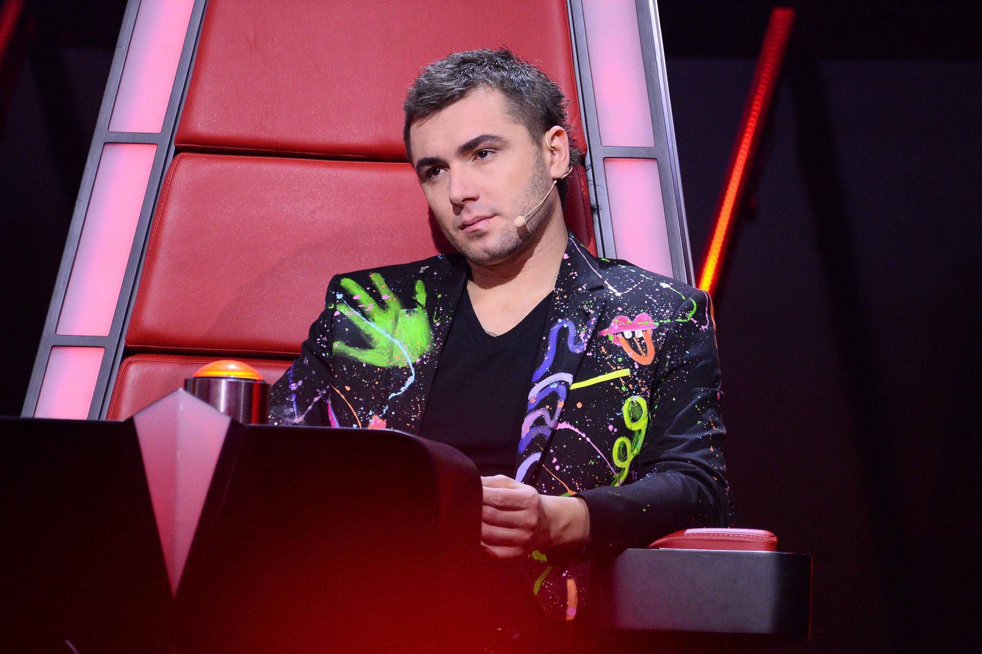 Kamil Bednarek - dziwne zachowanie na finale The Voice of Poland 10