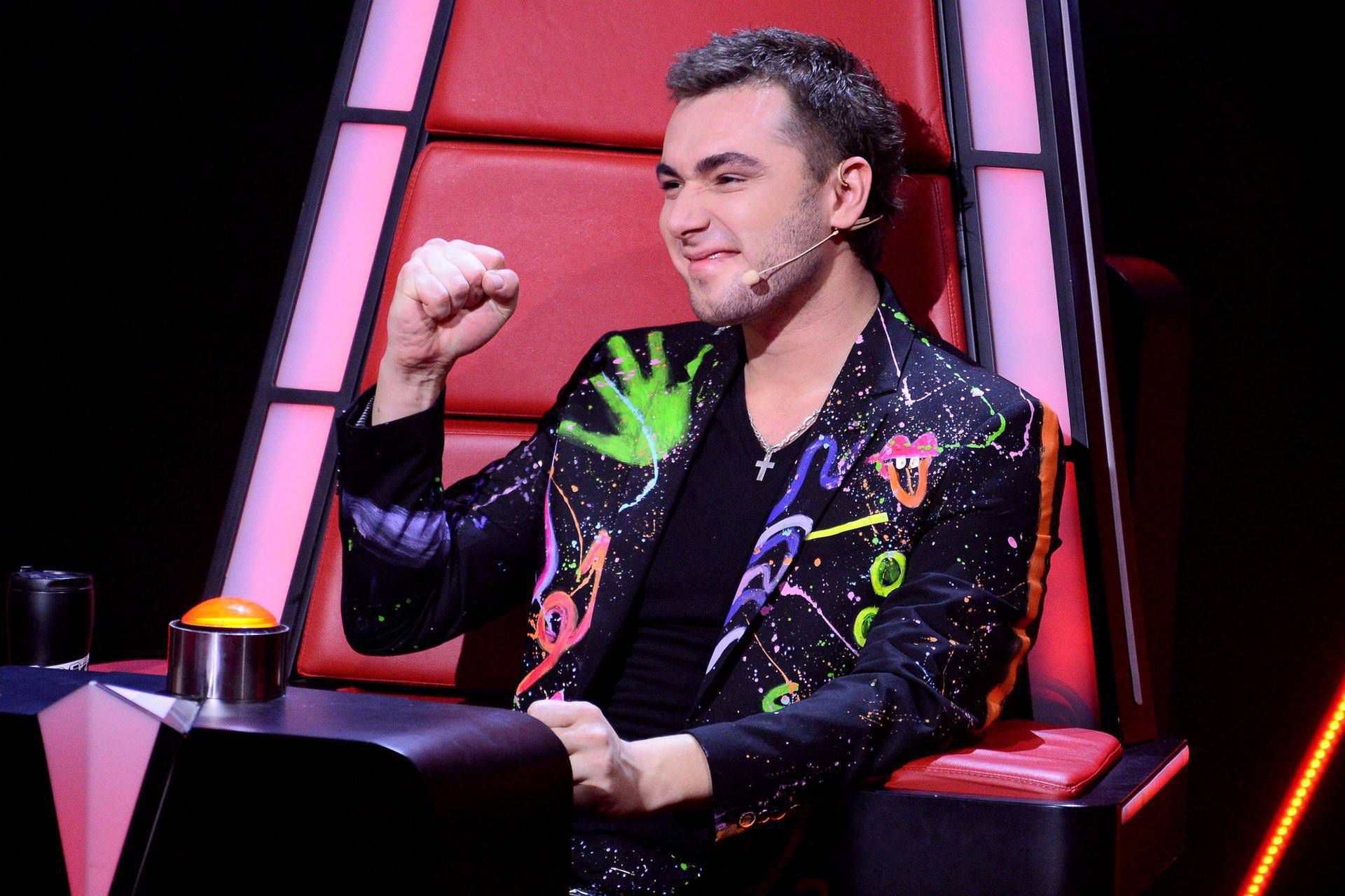 Kamil Bednarek - dziwne zachowanie na finale The Voice of Poland 10