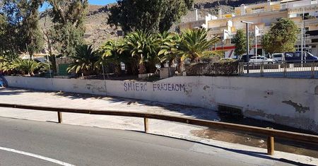 Wandale z Polski na wakacjach. "Banksy się chowa"
