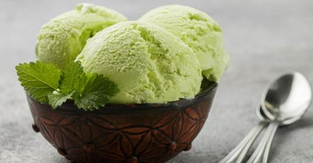 Lody o smaku sera pleśniowego i 9 innych trendów, o których będzie głośno w 2019