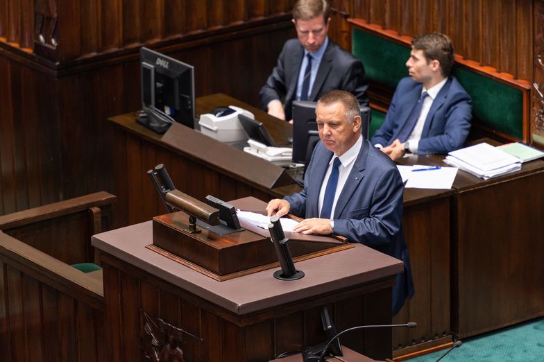 Seksafera z Marianem Banasiem? Kłopoty nowego szefa Najwyższej Izby Kontroli, a wcześniej ministra finansów w rządzie PiS