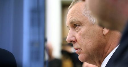 Afera Banasia. O włos od dymisji i zakulisowe negocjacje