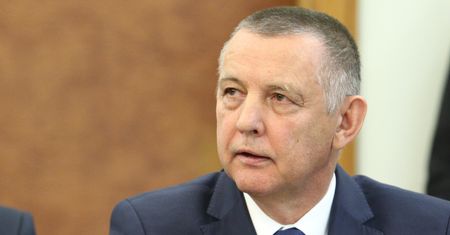 Marian Banaś nie podał się do dymisji. Opozycja reaguje