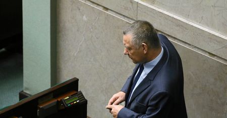 Marian Banaś w tarapatach. CBA znalazło umowę