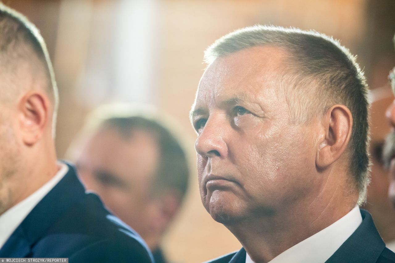 Posłowie PO: Szef NIK Marian Banaś złożył rezygnację na ręce marszałek Sejmu. Elżbieta Witek zaprzecza