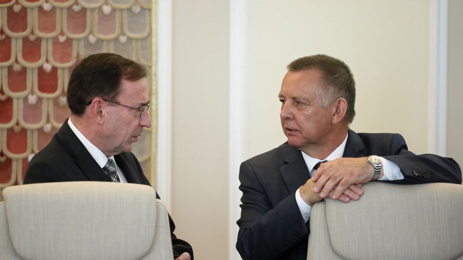 Od lewej: Mariusz Kamiński (minister koordynator ds. służb specjalnych) oraz Marian Banaś (prezes NIK) - zdj. arch.