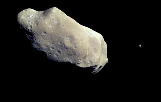 Ogromna asteroida przeleci w Wigilię obok Ziemi