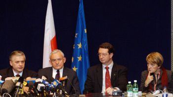 Polska delegacja podczas konferencji prasowej w Brukseli