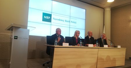 Ankieta NBP sugeruje większe spowolnienie PKB. Podwyżki cen przyspieszą