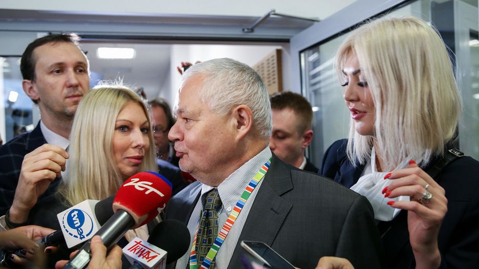 Prezes NBP i jego współpracowniczki