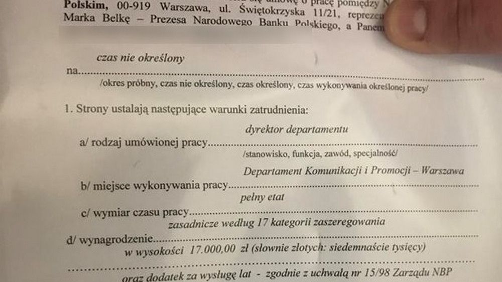 Umowa o pracę na stanowisku Dyrektora Komunikacji i Promocji w NBP z 2010 roku