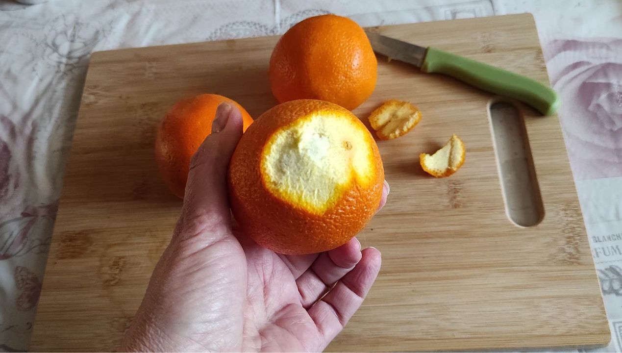 jak szybko obrać pomarańczę fot. genialne.pl