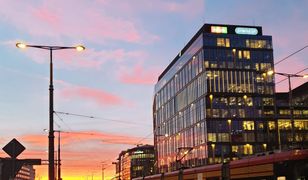 Zjawiskowy zachód słońca nad Polską. "Rozświetlił niebo"