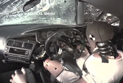 Testy zderzeniowe: Toyota Corolla 1998 vs Toyota Corolla 2015