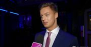 Stremowany Rafał Jonkisz po raz pierwszy na ściance. "Zdjęcia obiegną internet, trzeba wyjść jak najlepiej"