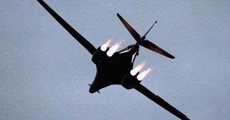 Bombowce USA nad Koreą. Straszyły przed wizytą Trumpa w Azji