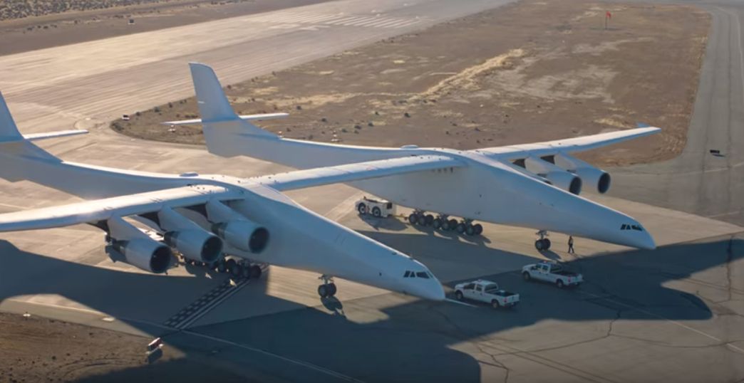 Stratolaunch: największy samolot świata coraz bliżej pierwszego lotu. Kolejny test zdany pomyślnie