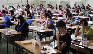 Koronawirus. Studenci z kaszlem będą wypraszani z zajęć na wydziale UW