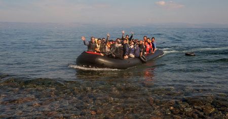 Znaleźli sposób na migrantów? Spada liczba docierających do Włoch
