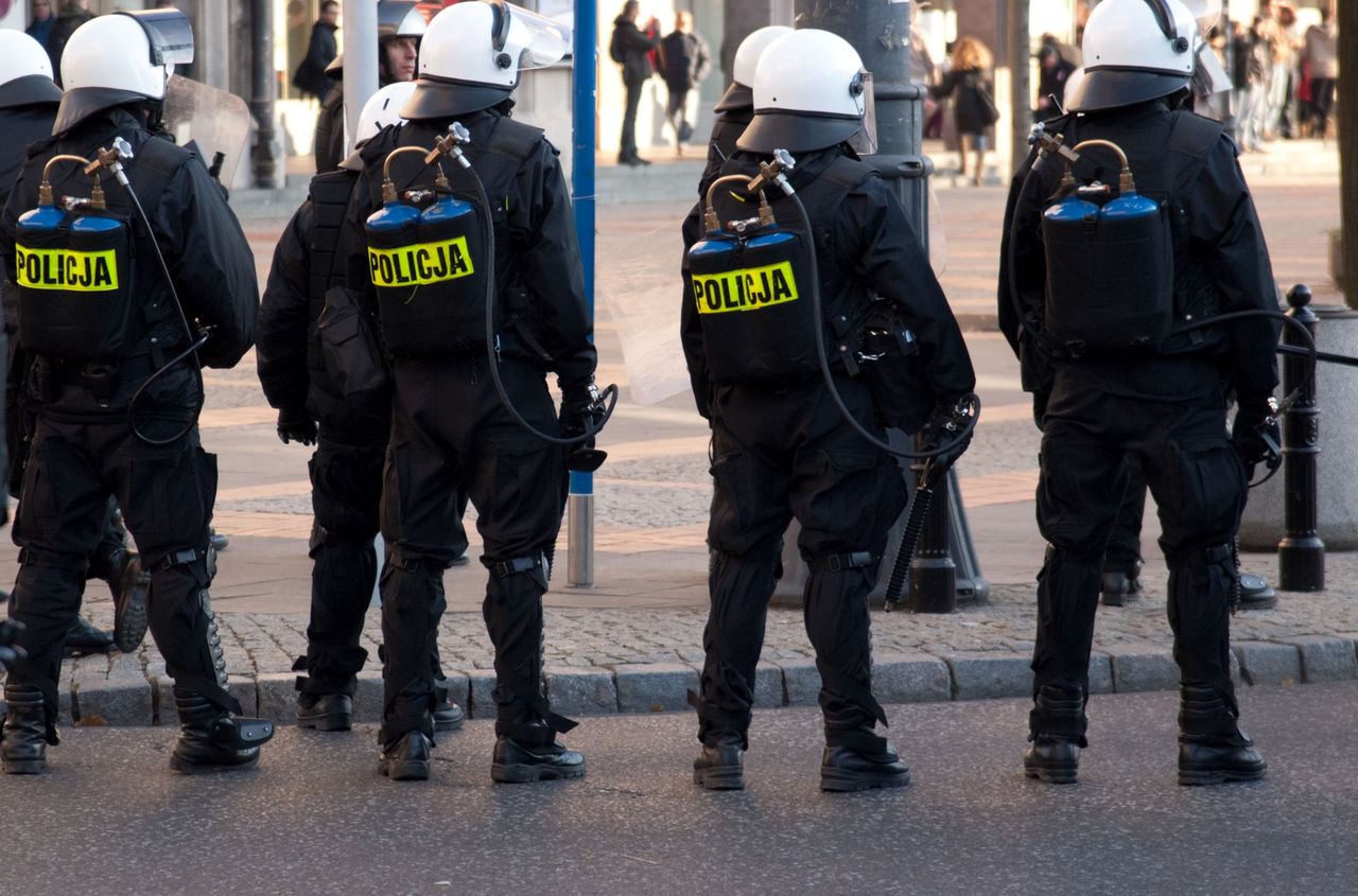 Koronawirus. Wrocław. Rozpoczęła się kontrola Policji na Dolnym Śląsku. To skutki hucznej imprezy