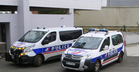 Przebrali się za policjantów. Ukradli Polakowi ciężarówkę we Francji