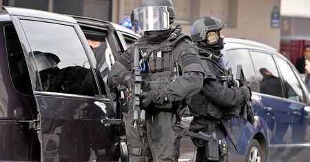 Napadli Arabki w luksusowym aucie. Okradli je na 5 mln euro