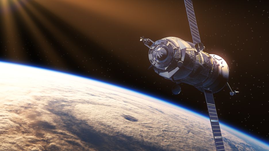 Rosja i Francja prowadzą „małą wojnę w kosmosie”. Rosyjski satelita próbował przechwycić obcy sygnał