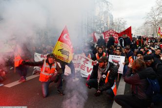 Francja. Strajki trwają mimo świąt Bożego Narodzenia