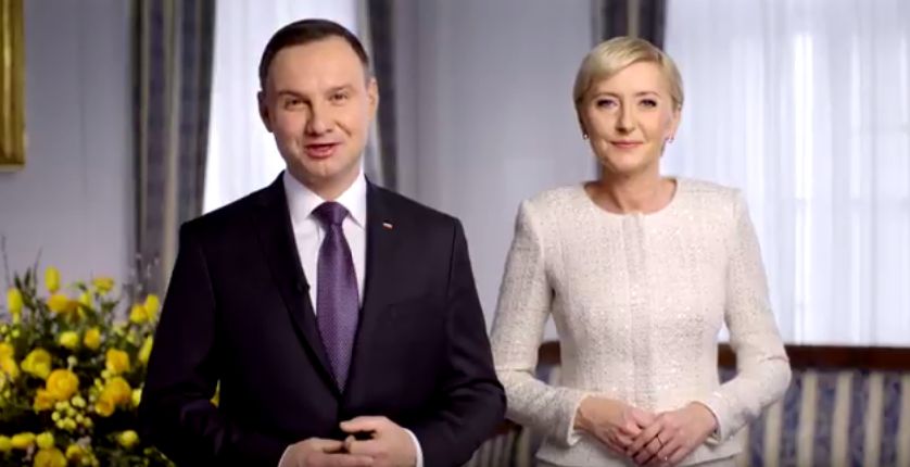 Prezydent Andrzej Duda z żoną Agatą złożyli Polakom życzenia wielkanocne