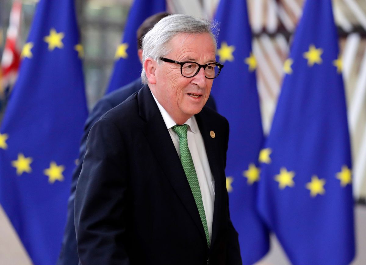 Jean-Claude Juncker przerwał wakacje w Austrii. Musi być operowany