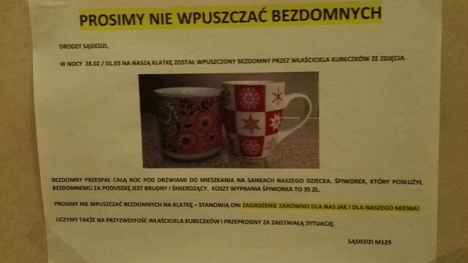 Zamieszczona kartka na klatce schodowej