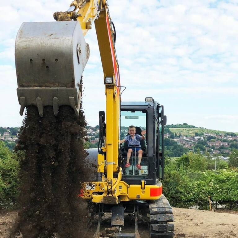 © diggerland.uk/Instagram