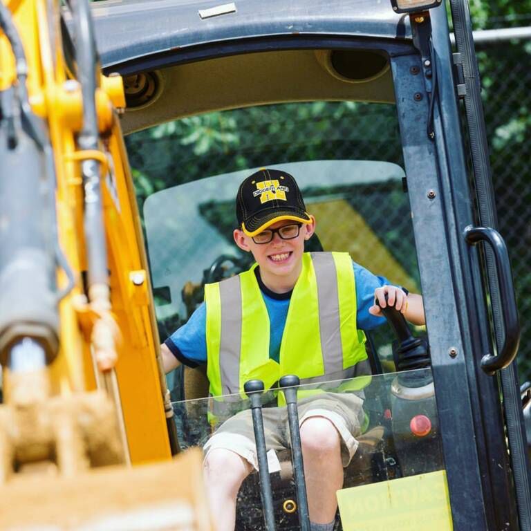 © diggerland.uk/Instagram