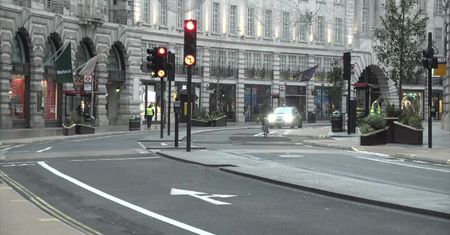 Pustki na ulicach Londynu. W Anglii wprowadzono ogólnokrajowy lockdown