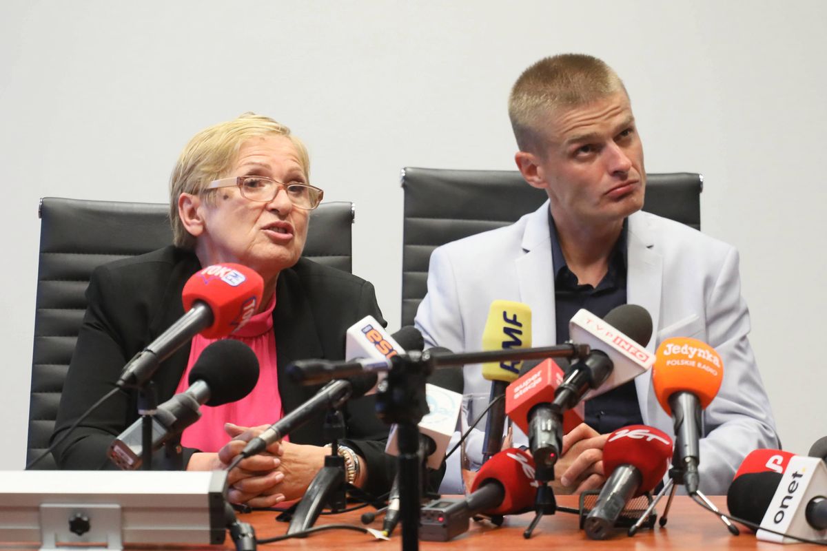 Tomasz Komenda niewinny. Jego mama ujawnia: mecenas K. niszczył dokumenty, problemów było więcej