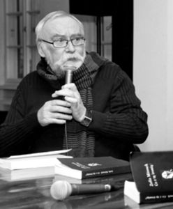 Zmarł Tadeusz Komendant, wybitny eseista i tłumacz. "Cieszę się, że żyłem"