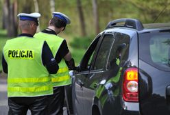 Kierowca nie chciał zatrzymać się do kontroli. 4 rannych policjantów