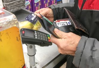 Zakaz handlu pomógł sklepom internetowym. Gdyby został cofnięty, e-commerce i tak nie straci