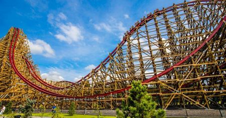 Koronawirus w Polsce. Energylandia jednak nie ruszy 4 kwietnia. "Nieprzewidywalny rozwój zdarzeń"