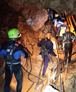 Tajlandia: nowy dzień akcji ratunkowej. Wciąż 9 uwięzionych w jaskini Tham Luang