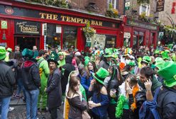 Zielone szaleństwo na ulicach. Tak się bawi Irlandia w Dniu św. Patryka